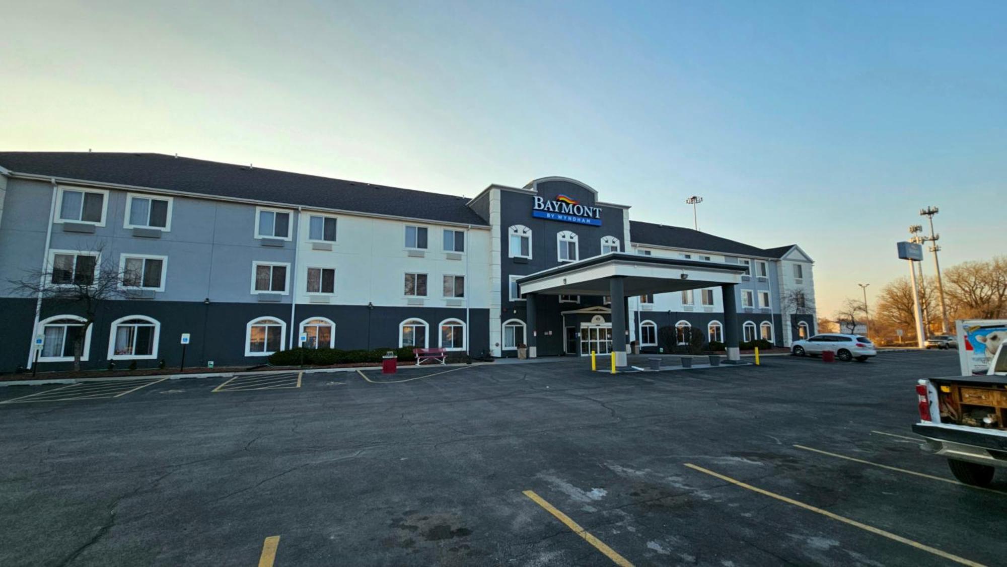 Hotel Baymont By Wyndham Chicago/Calumet City Exterior foto